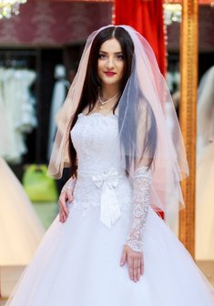 Свадебное платье В49860. С пышной юбкой, длинное без шлейфа.